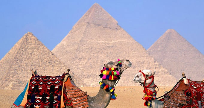 PYRAMIDS OF GIZA AND THE GREAT SPHINX
