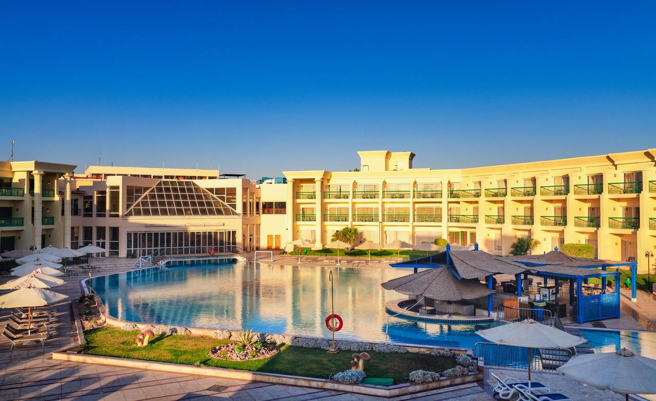 7 NOTTI 8 GIORNI HILTON HURGHADA RESORT