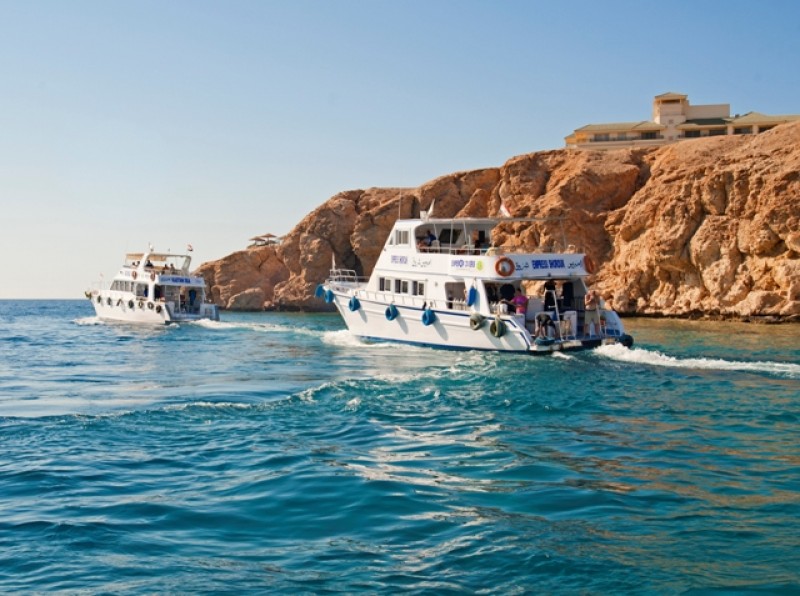 Día completo en barco la Isla de Tiran