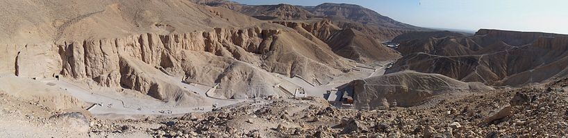 PRIVATE TOUR TO THE VALLEY OF KINGS WEST BANK LUXOR