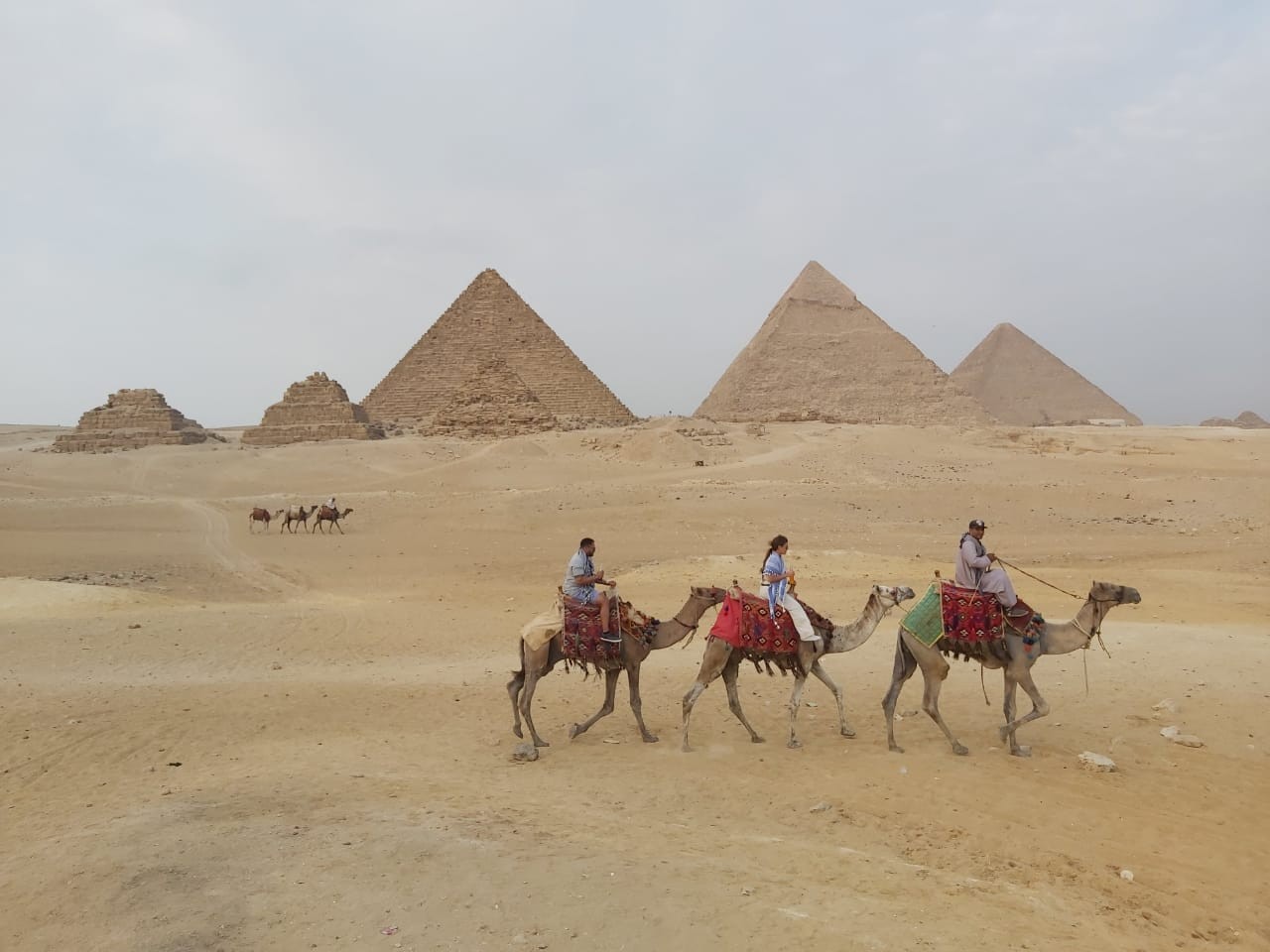 CAMEL RIDE PRIVATE AT THE PYRAMIDS SUNRISE | SUNSET