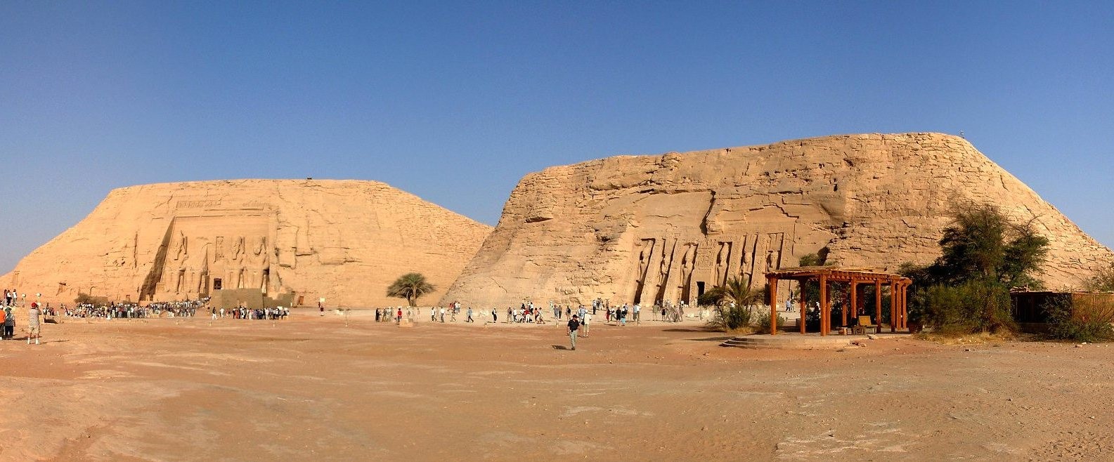 ABU SIMBEL TOUR BY BUS